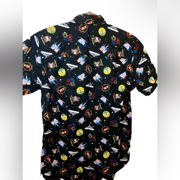 Disney Her Universe Park Icons Black Button Down AOP Shirt Size XS Disney Parks - Picture 4 of 5